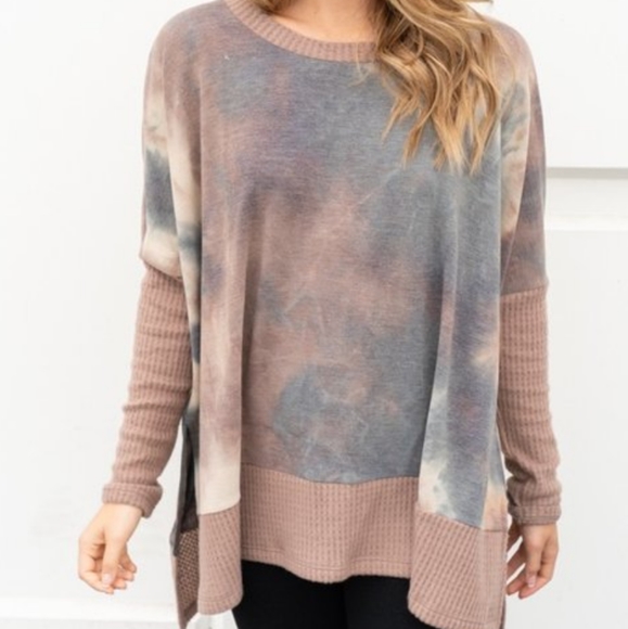 🆕🌿TIE DYE SWEATER🌿 - Picture 5 of 8